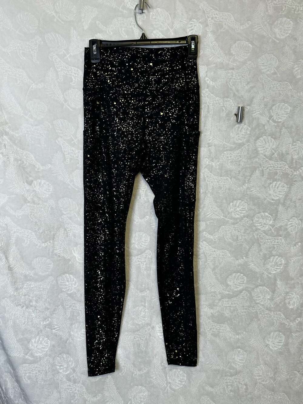 Zyia Active Black and Gold Glitter Sparkle Pocket Leggings